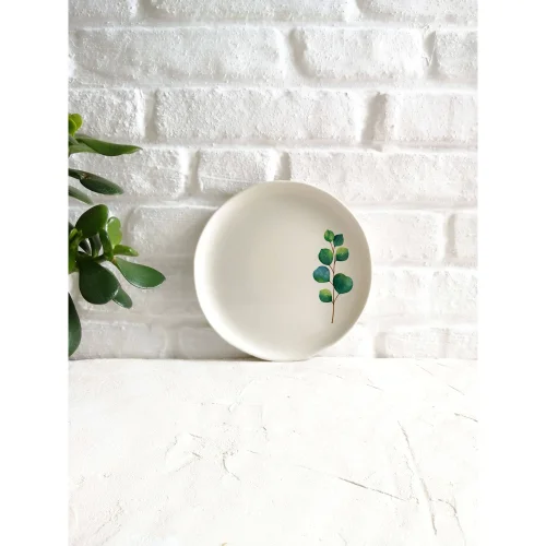 Fusska Handmade Ceramics - Leaf Plate