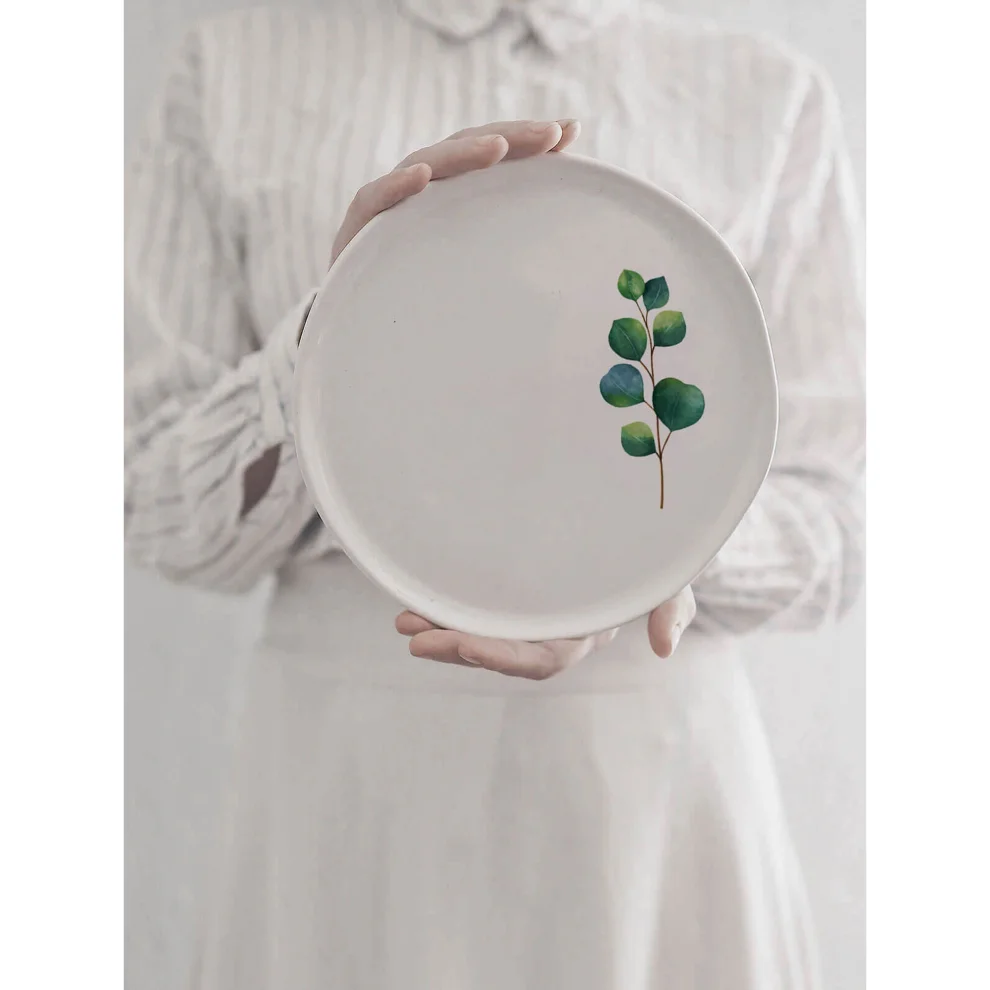 Fusska Handmade Ceramics - Leaf Plate