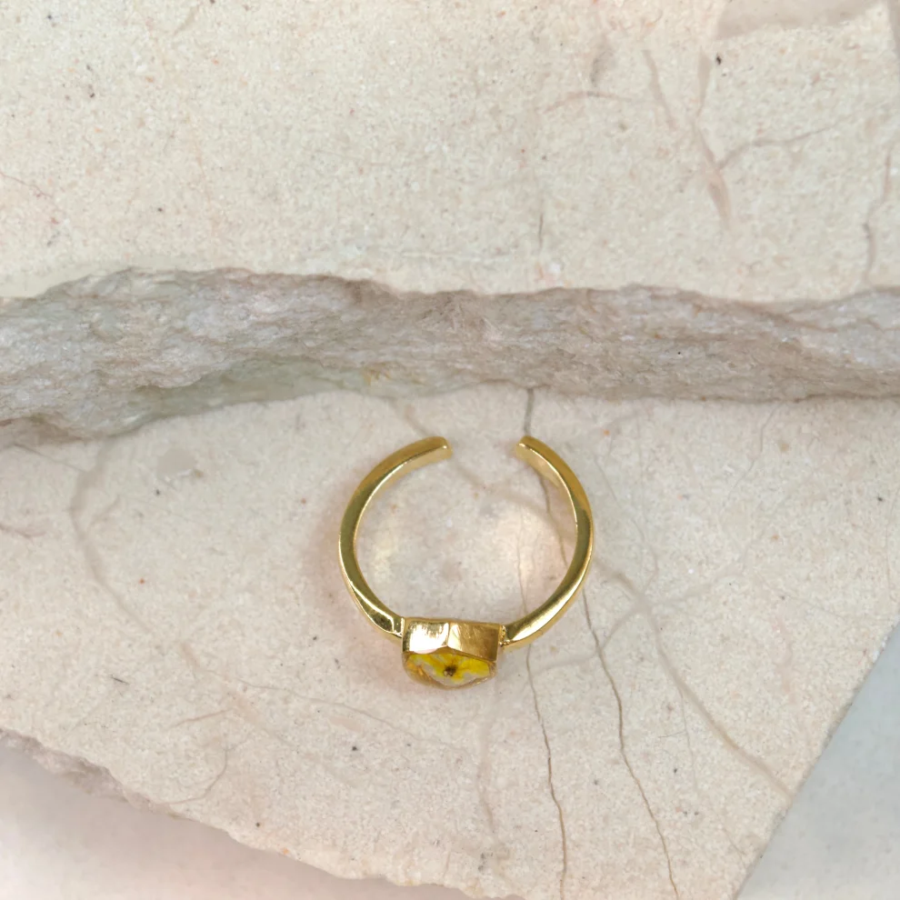 Fiorel Design - Real Flower Ring- One And Only Yellow