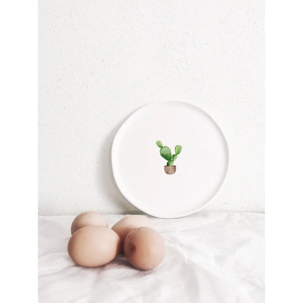 Fusska Handmade Ceramics - Cactus Plate - V