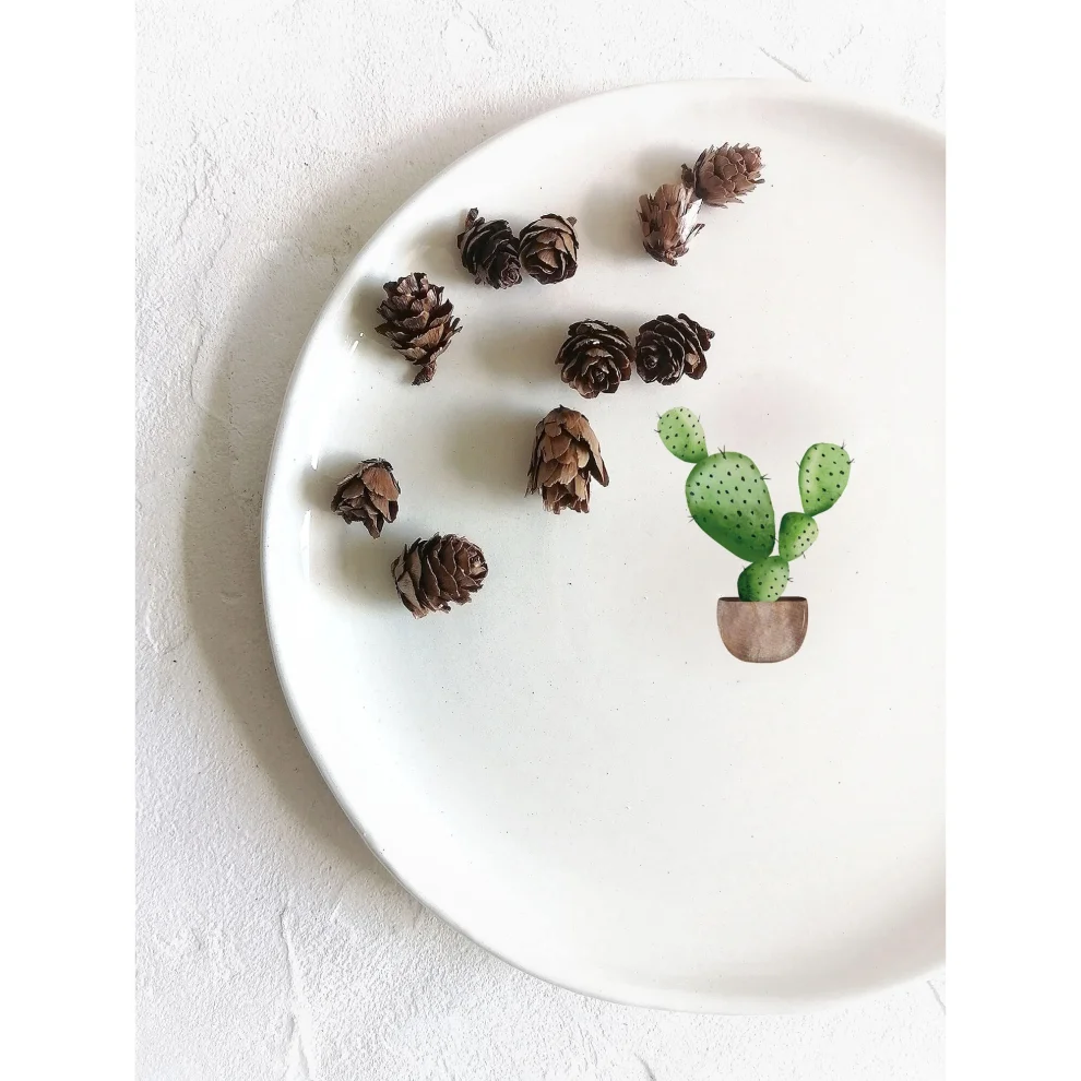 Fusska Handmade Ceramics - Cactus Plate - V