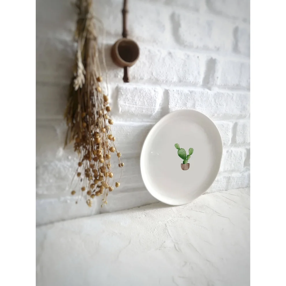 Fusska Handmade Ceramics - Cactus Plate - V