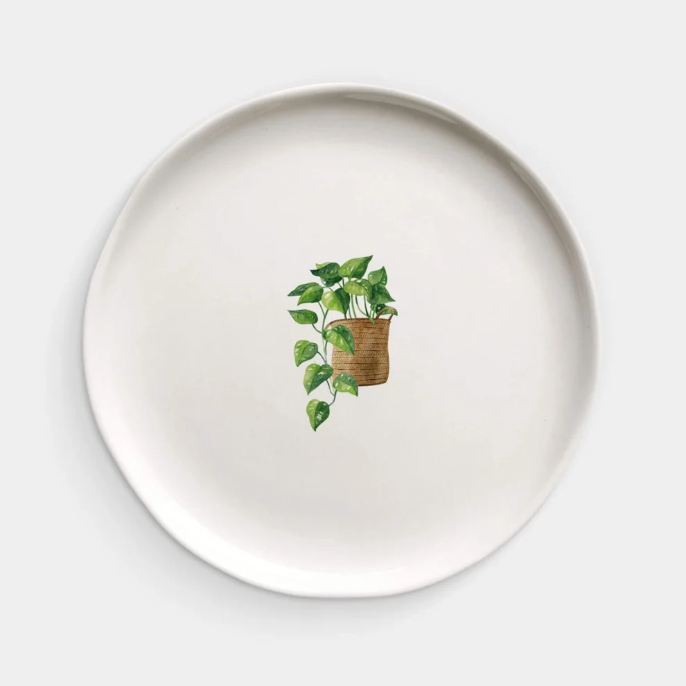 Fusska Handmade Ceramics - Leaf Plate - Ill