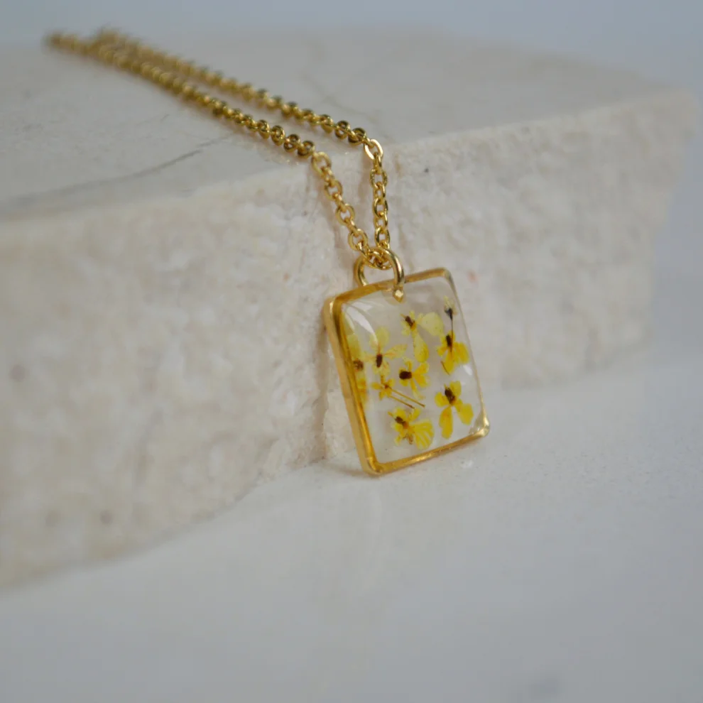 Fiorel Design - Real Flower Square Necklace - Teeny Weeny Yellow