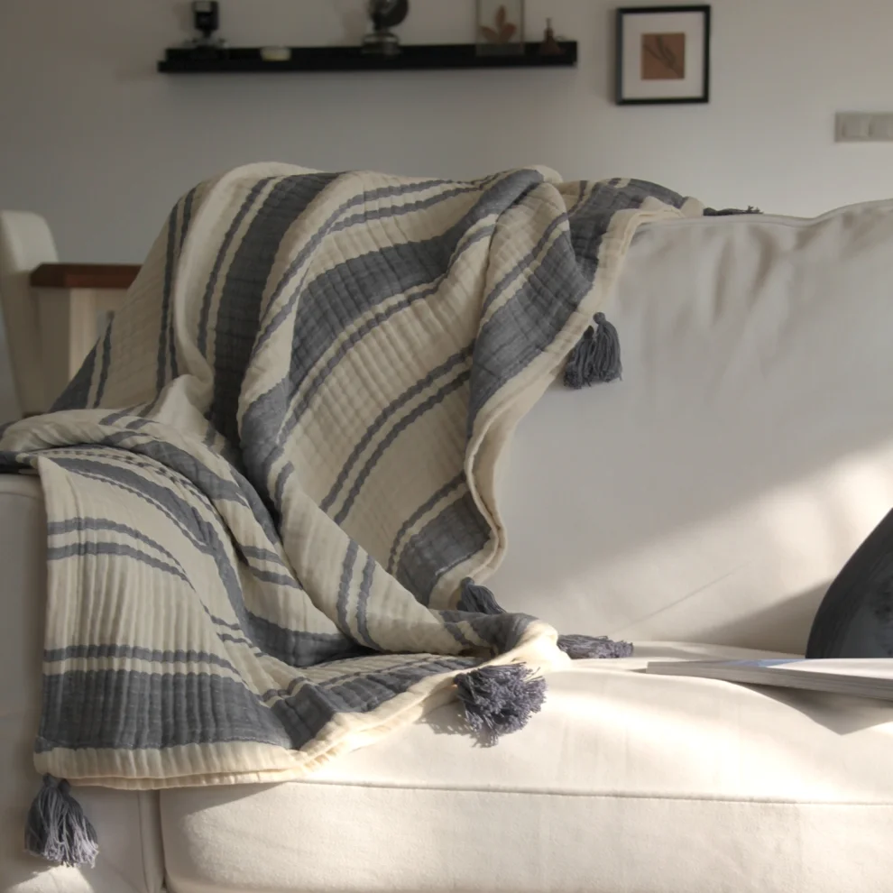 Home and Rituals - Striped 4 Layer Muslin Throw