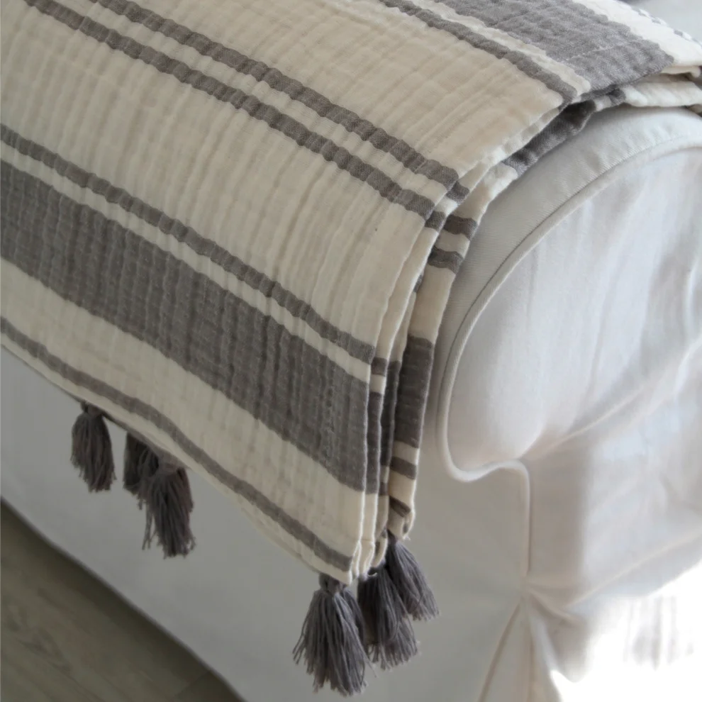 Home and Rituals - Striped 4 Layer Muslin Throw