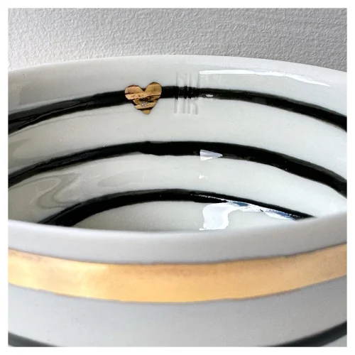 Nil Kayılı Porcelain - Strips Strip Bardak