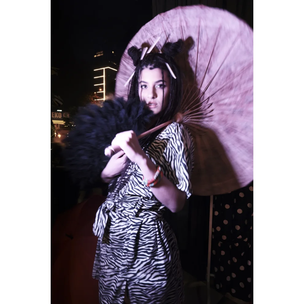 Hello Stranger - Zebra Short Kimono And Kaftan