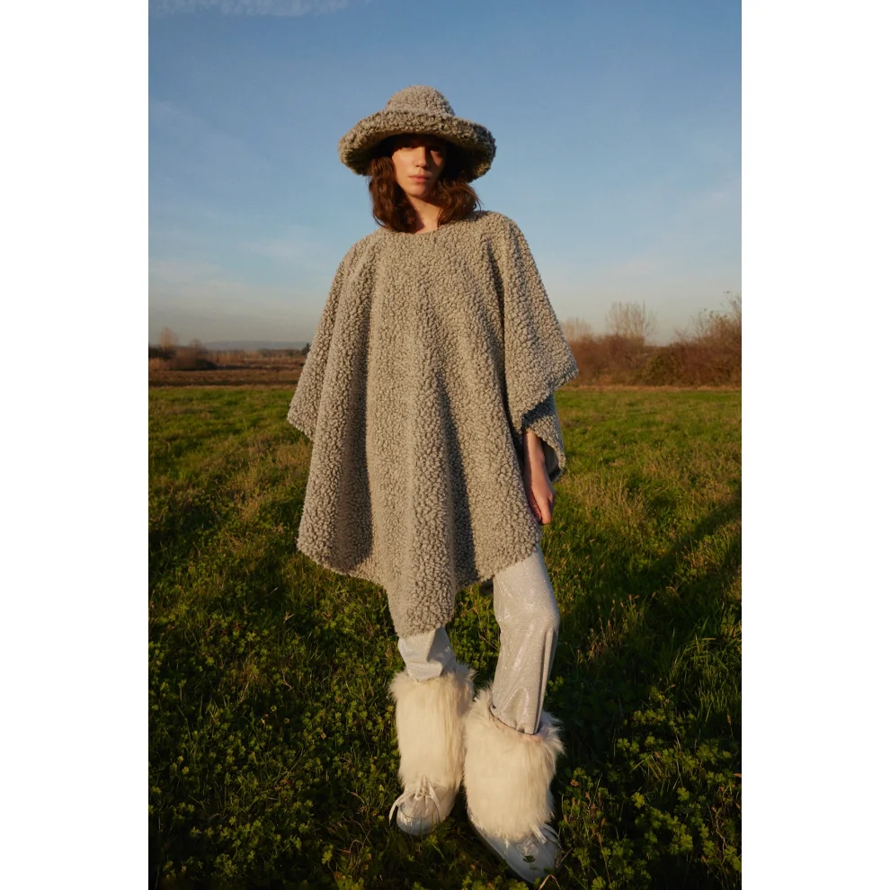 WAYT - Cosmonaut Double Sided Faux Fur Poncho