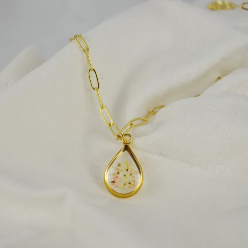 Fiorel Design - Real Flower Bold Chain Teardrop Necklace