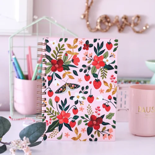 Papermore - Very Berry Strawberry Weekly Planner