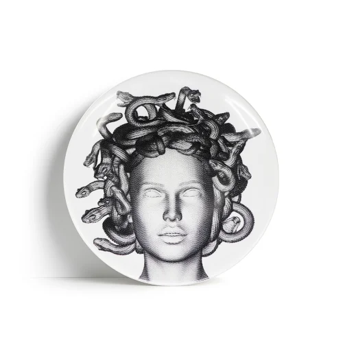 Gorgo Iruka - Medusa Is Beautiful Now Decorative Plate