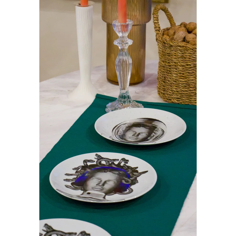 Gorgo Iruka - Decorative Plate #03 Medusa Is Beautiful Now
