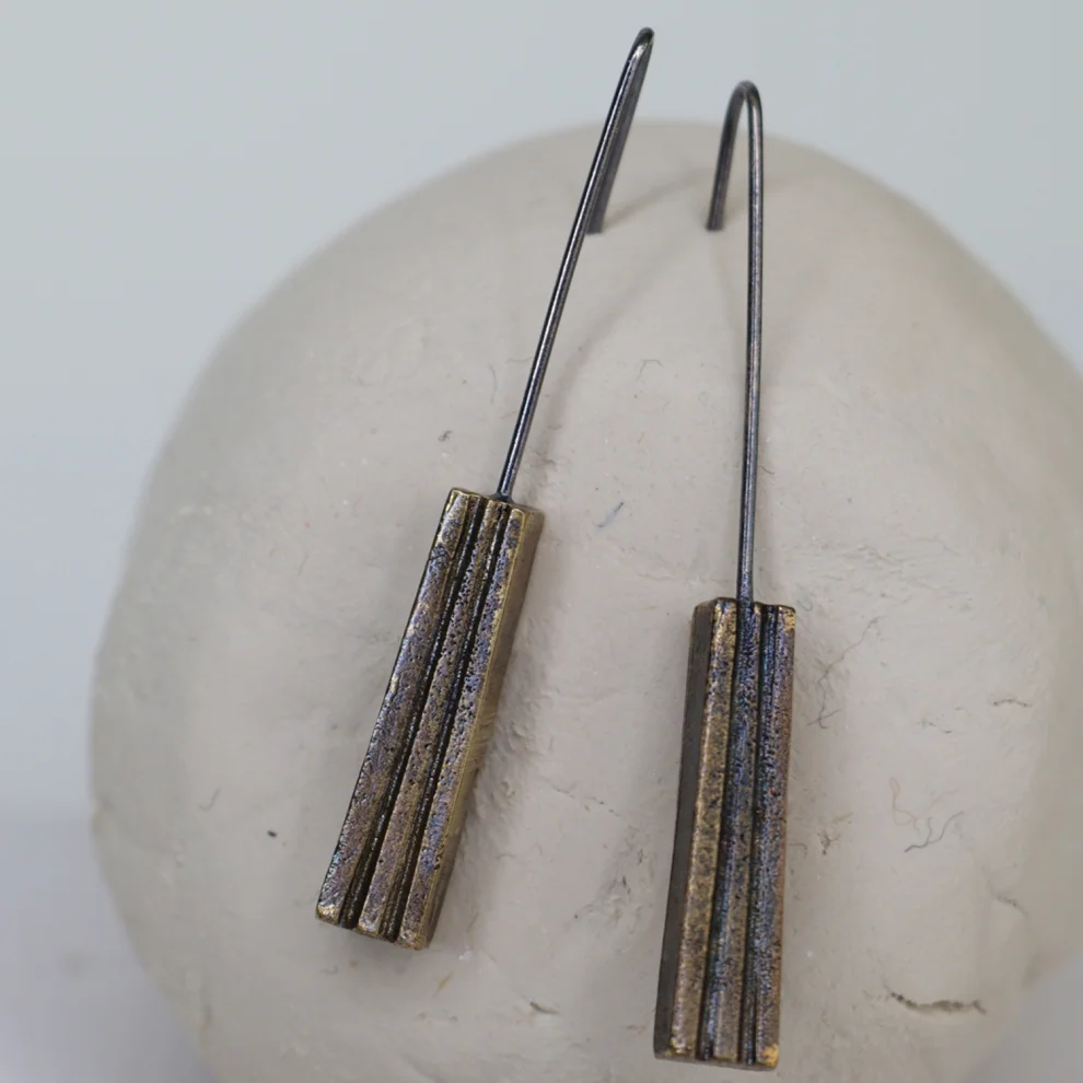 Studio Agna - Block Earring In Antique