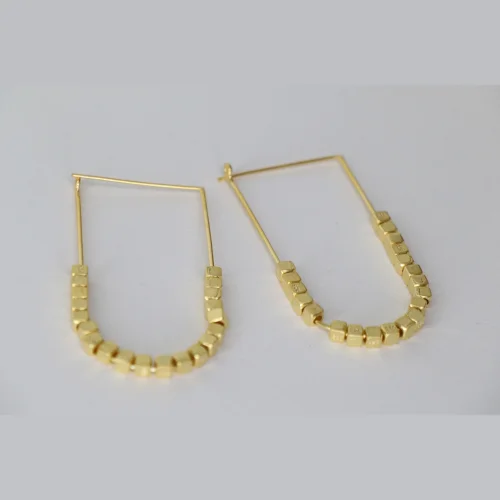 Studio Agna - Small Cube Earring In Gold