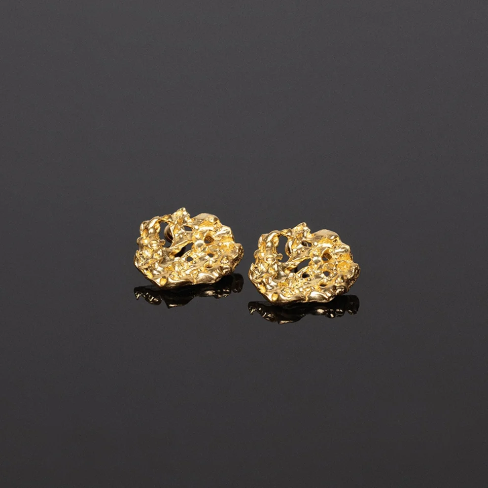Studio Agna - Hole Earring In Gold