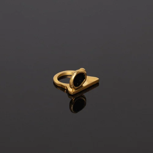 Studio Agna - Contemporary In Gold Ring