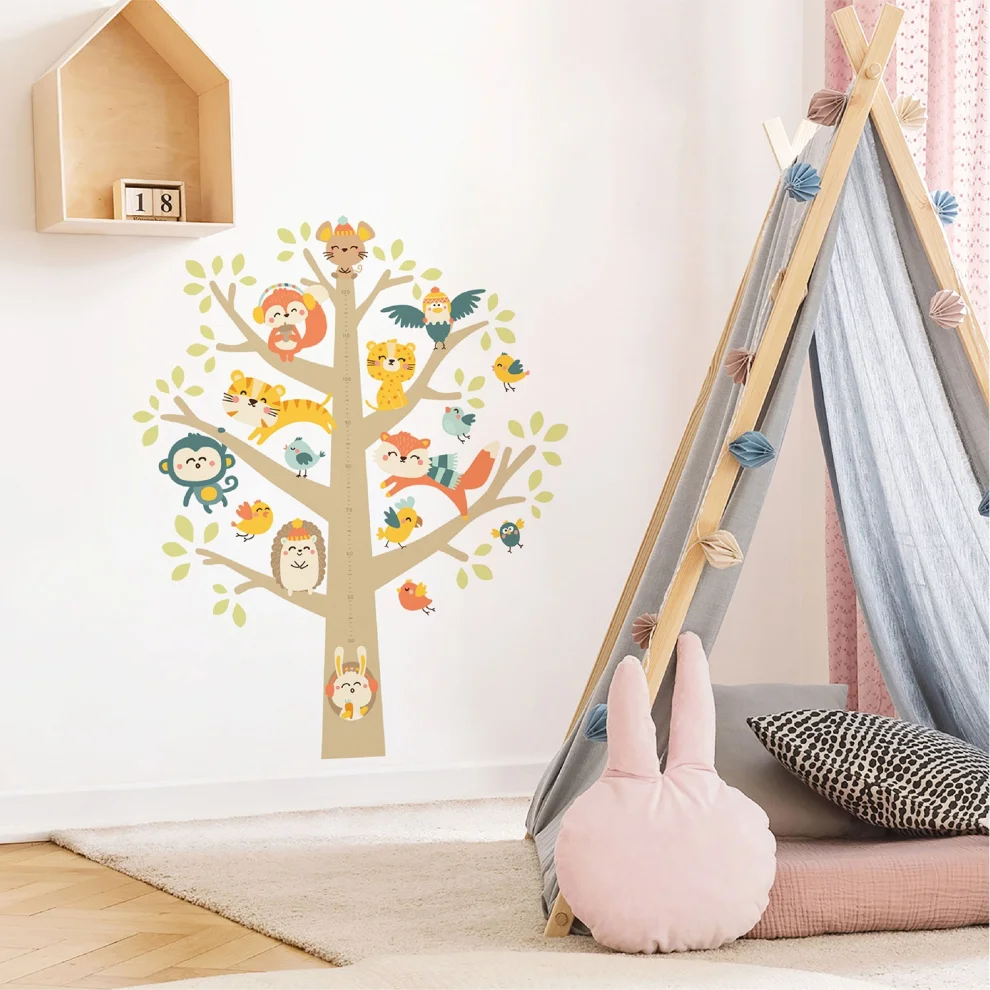 Jüppo - Woodland Tree Wall Sticker Height Ruler