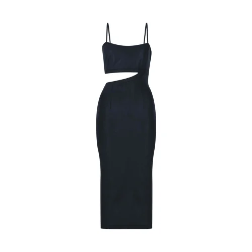 Iquoniq - Black Swan Dress