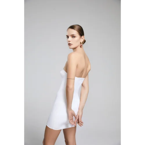 Iquoniq - Winter White Dress