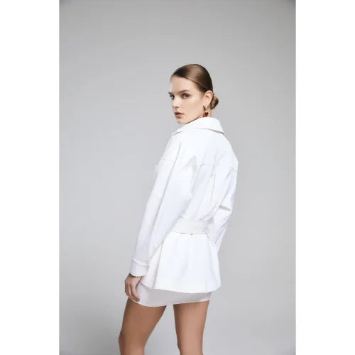 Iquoniq - Winter White Oversize Shirt