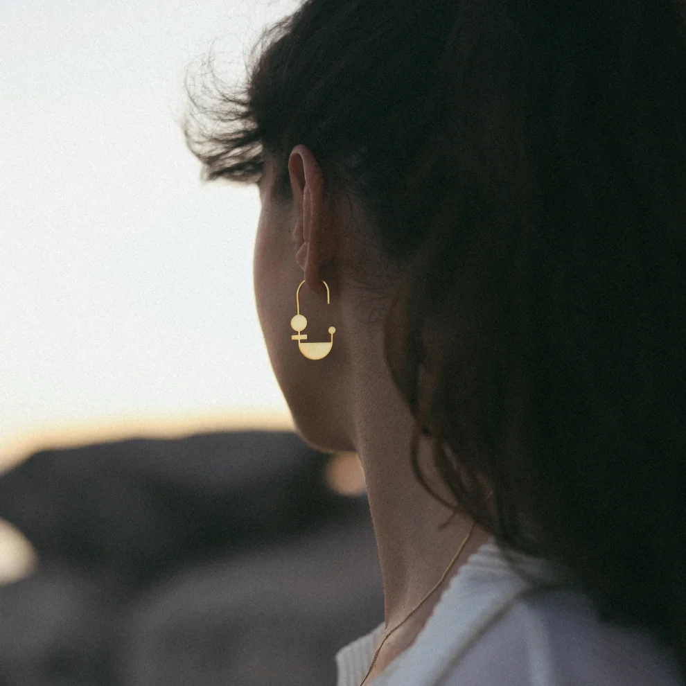 Gui - Iris Earrings