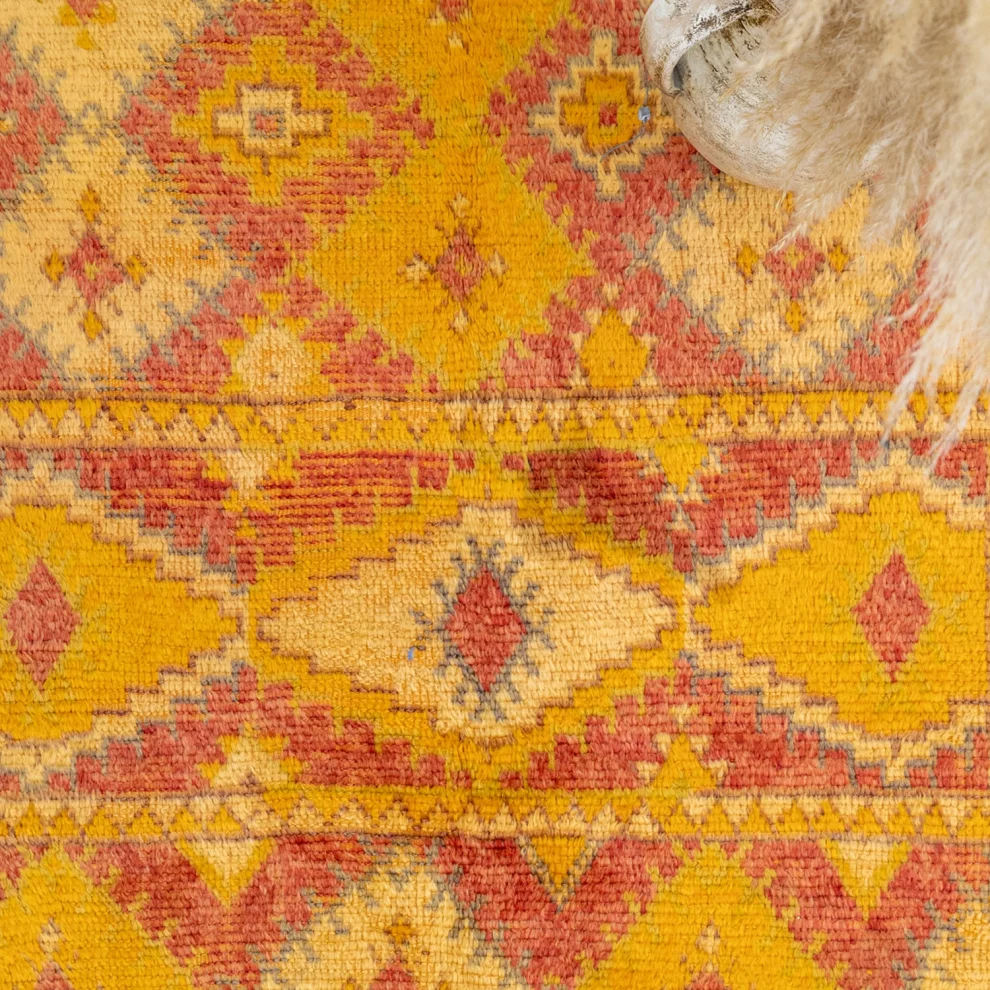 Soho Antiq - Geometric Patterned Hand Woven Tulle Carpet 134x227cm