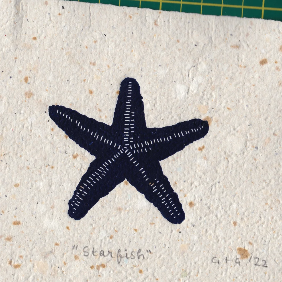 Çaçiçakaduz - Starfish Limba Wood Framed Lino Print