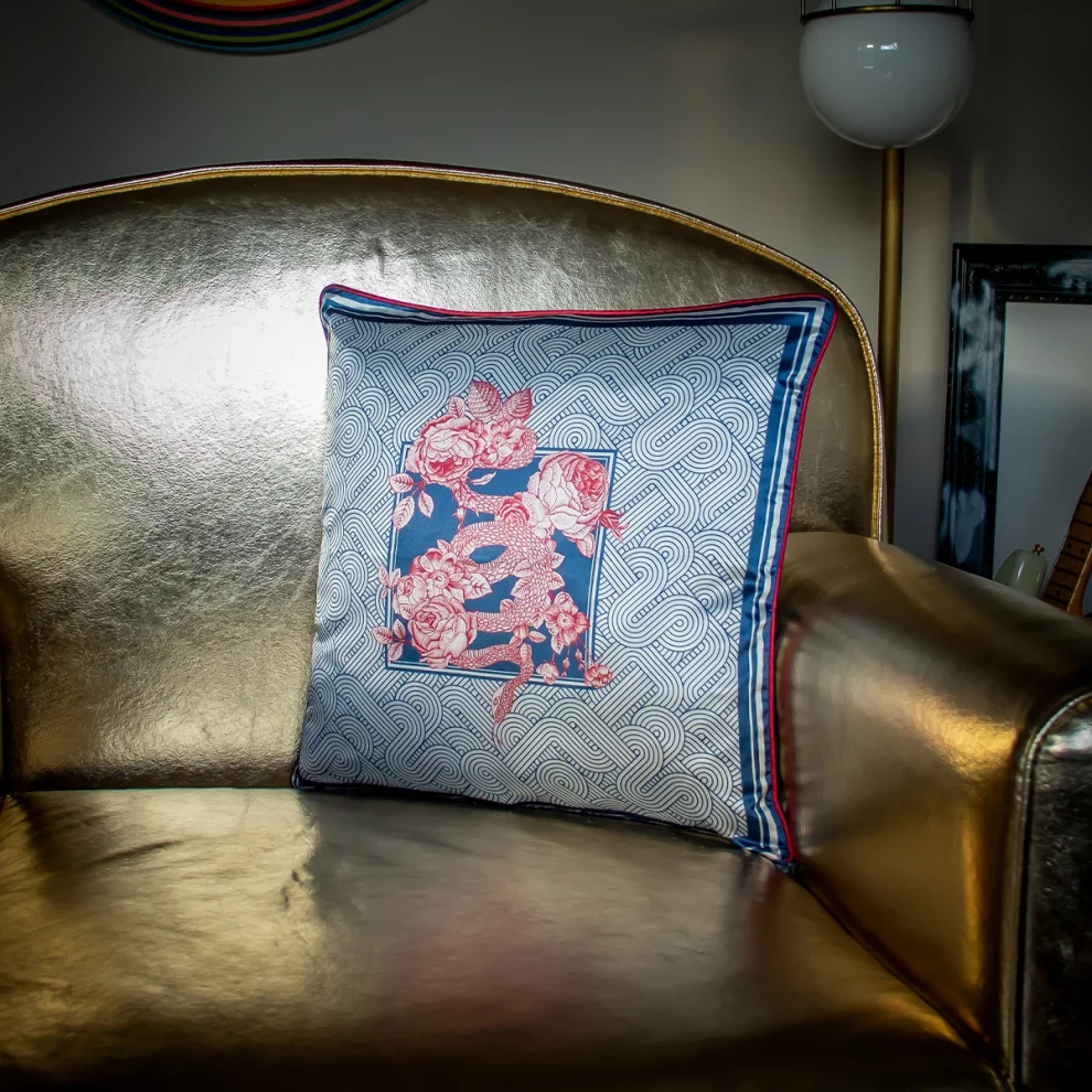Gorgo Iruka - Goose Feather Decorative Cushion