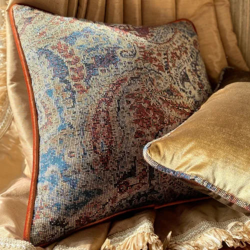 22 Maggio Istanbul - Zeugma Ethnic Shawl Pattern Woven Decorative Pillow