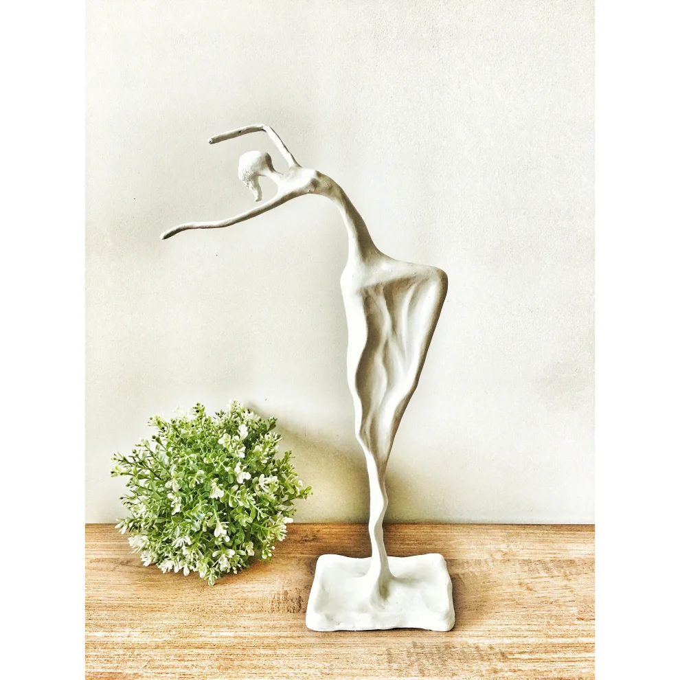 B'art Design - Dancing Lady Sculpture