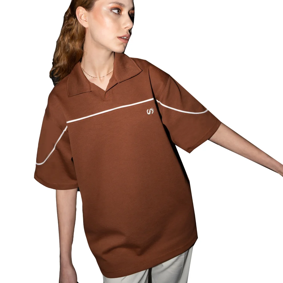 Sevdrus - Oversized Polo Yaka Nakışlı T-shirt