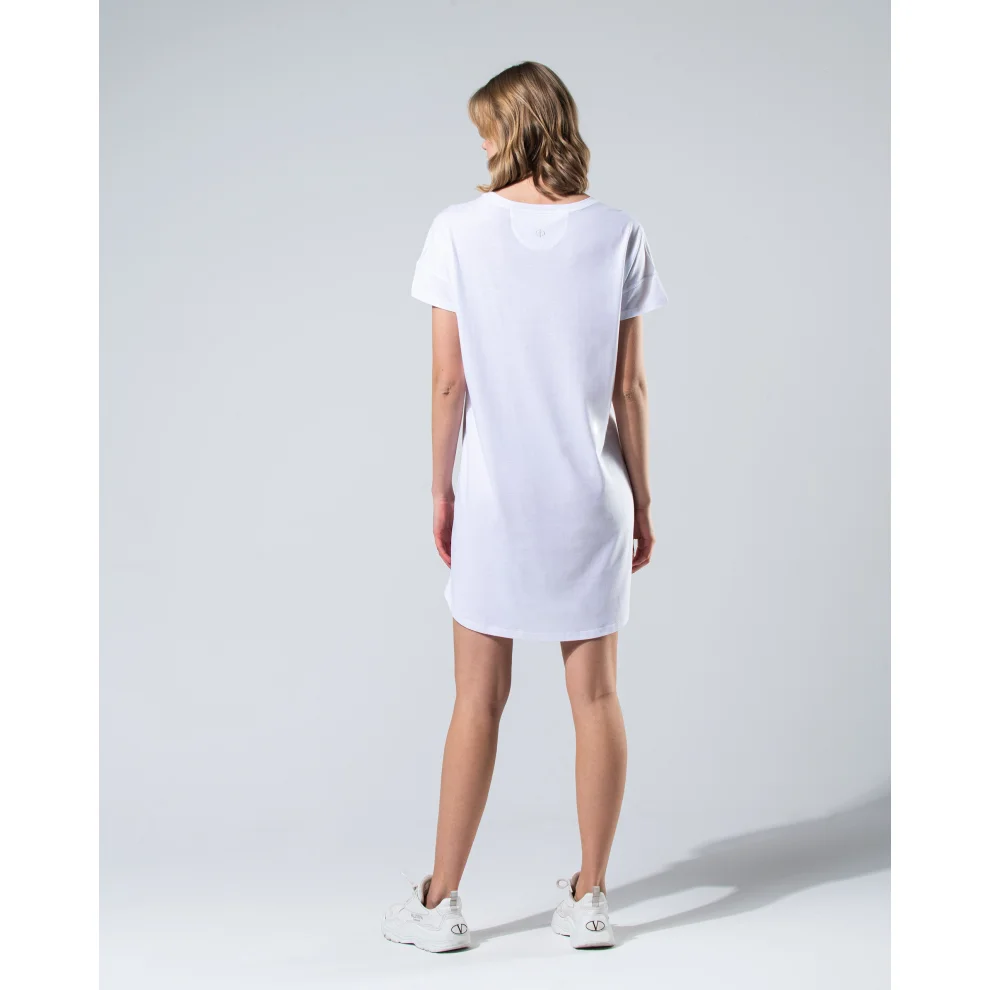 Thara Concept - Crew Neck Premium Dress