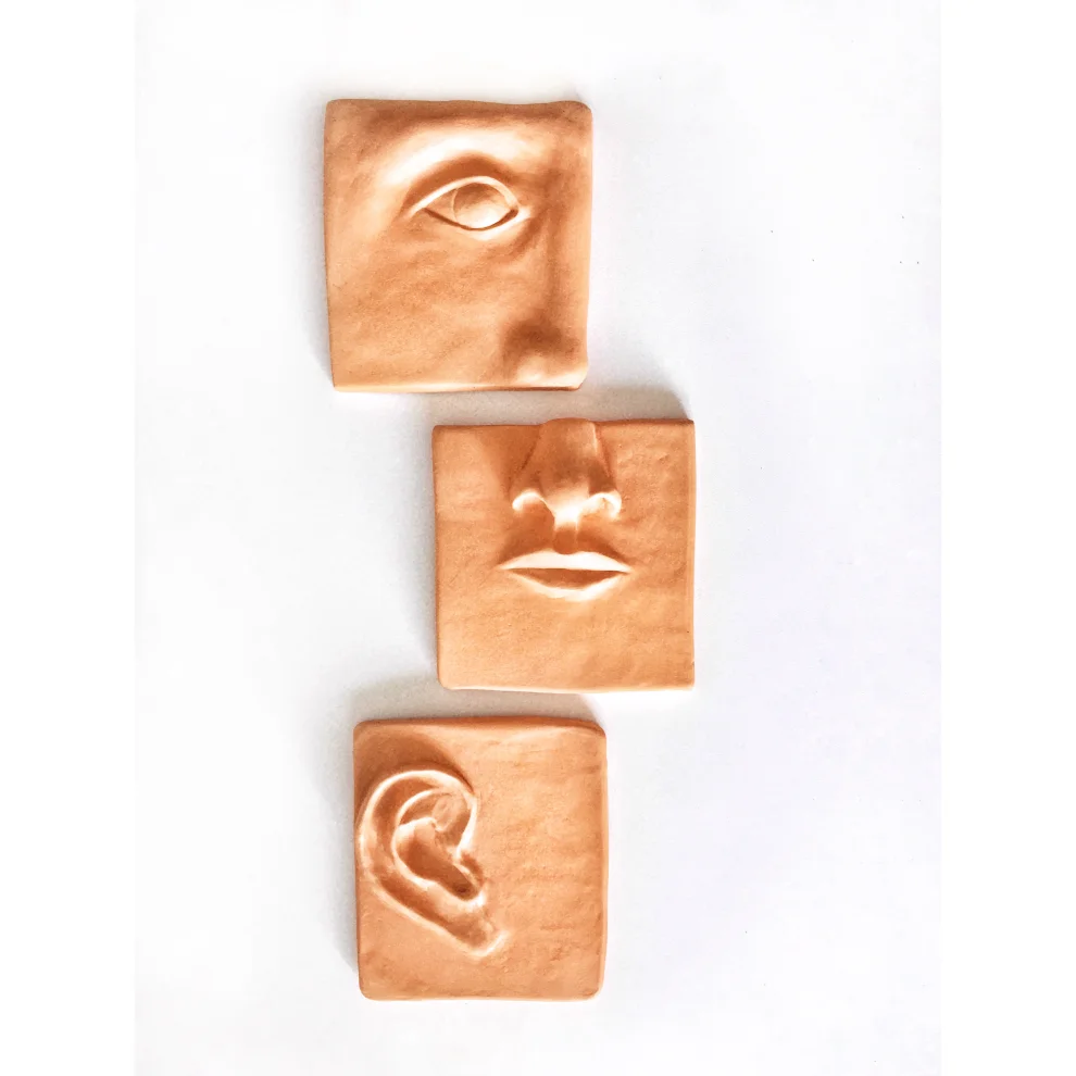 B'art Design - Face Sections Sculpture