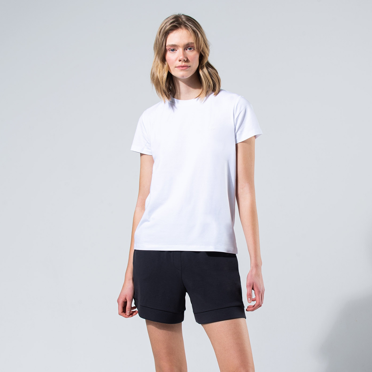 Thara Concept - Organic Fabric Crew Neck T-shirt XS White | hipicon