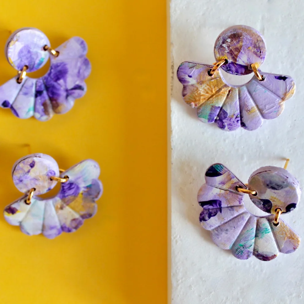Daisy Lazy Creations - Purple Tones Gold Detailed Earring