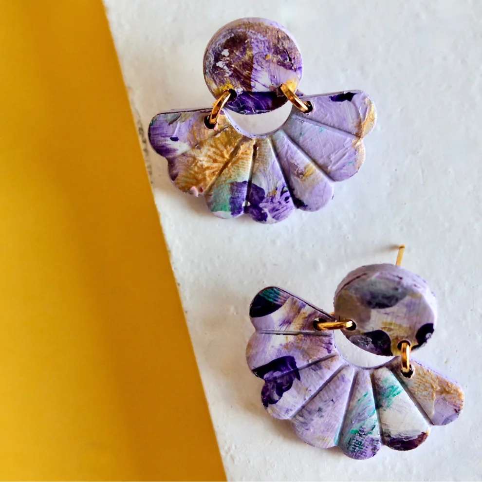 Daisy Lazy Creations - Purple Tones Gold Detailed Earring