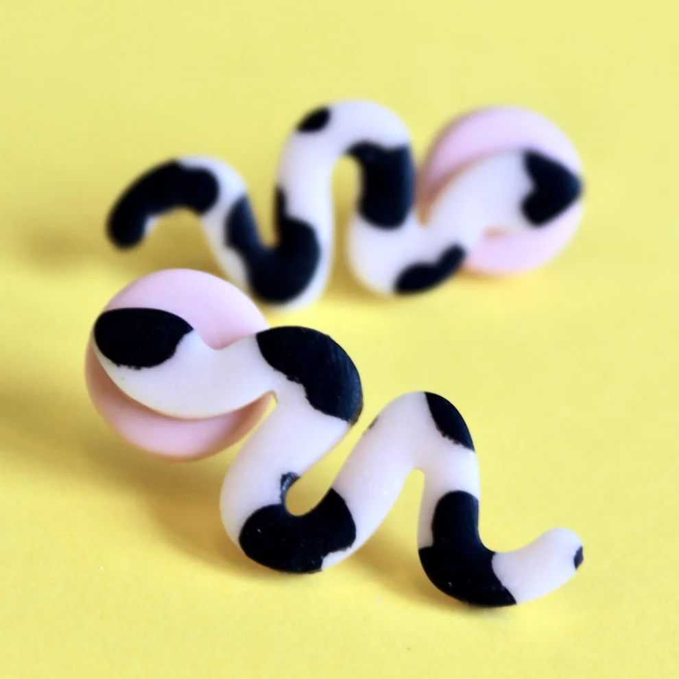 Daisy Lazy Creations - Snake Earring