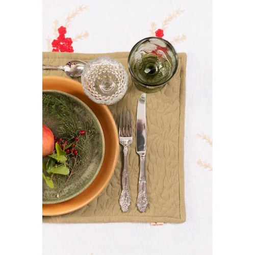 Figs in Nest - Double Latife Place Mat
