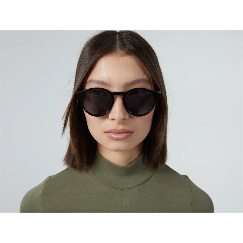 Komono - Archie Black Clear Unisex Sunglasses