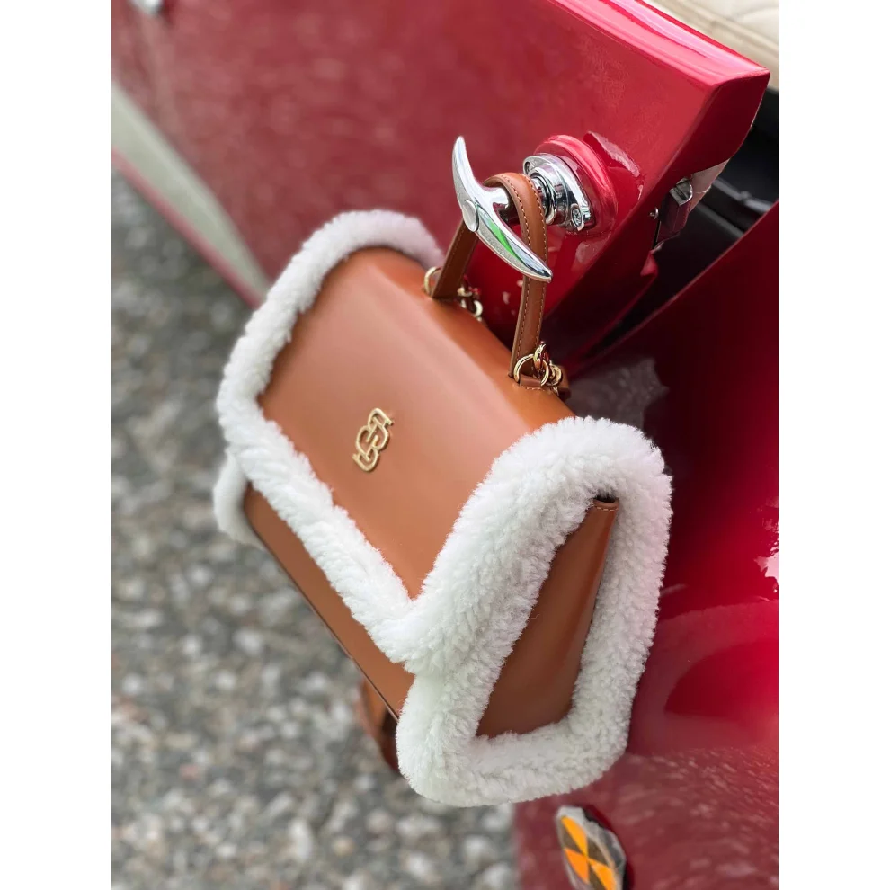 Bloomsbury İstanbul - Cloudy Shearling Bag