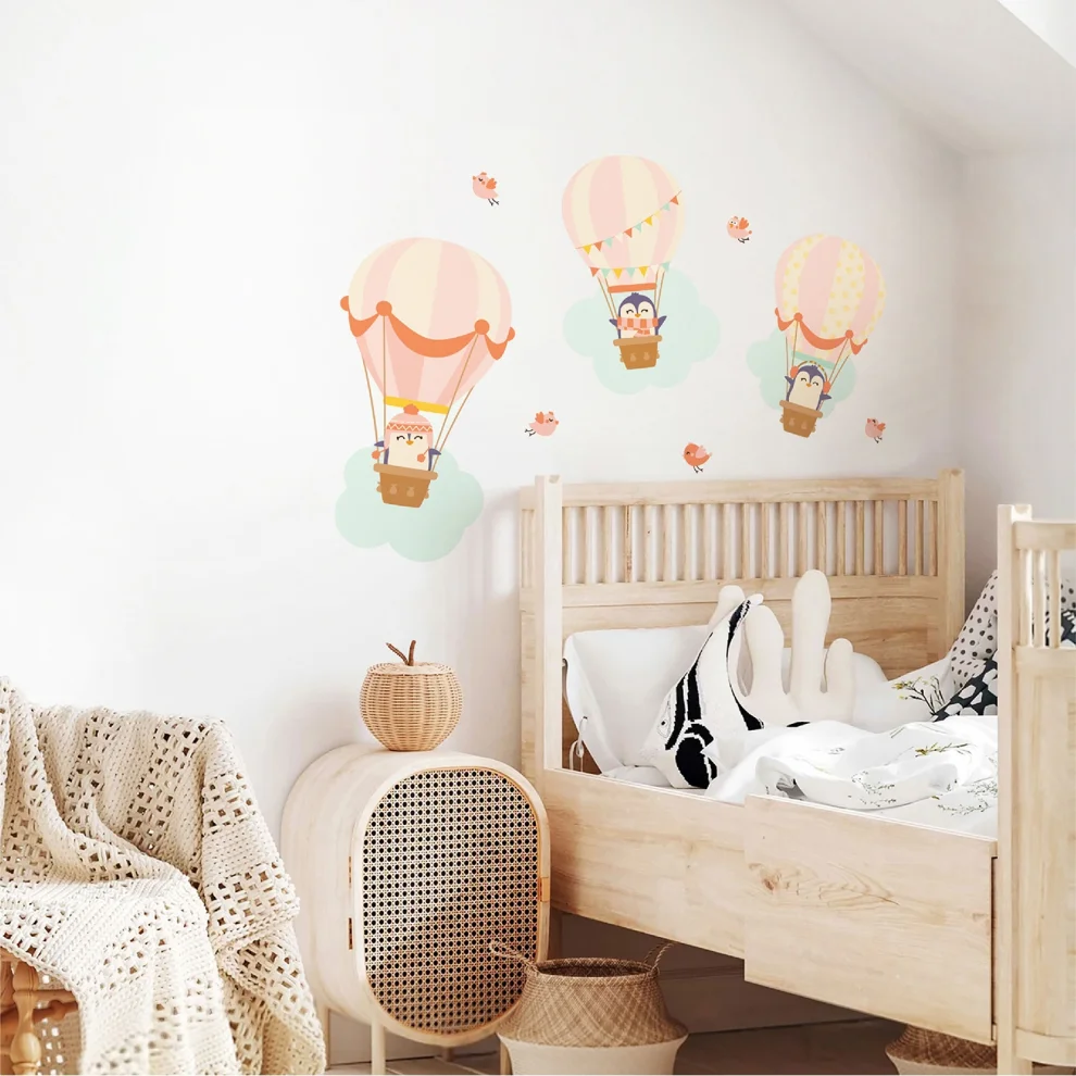 Jüppo - Pink Hot Air Balloons Wall Sticker