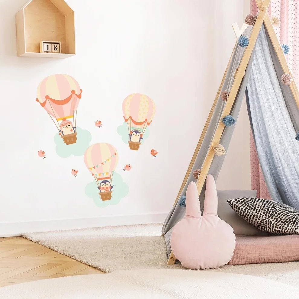 Jüppo - Pink Hot Air Balloons Wall Sticker