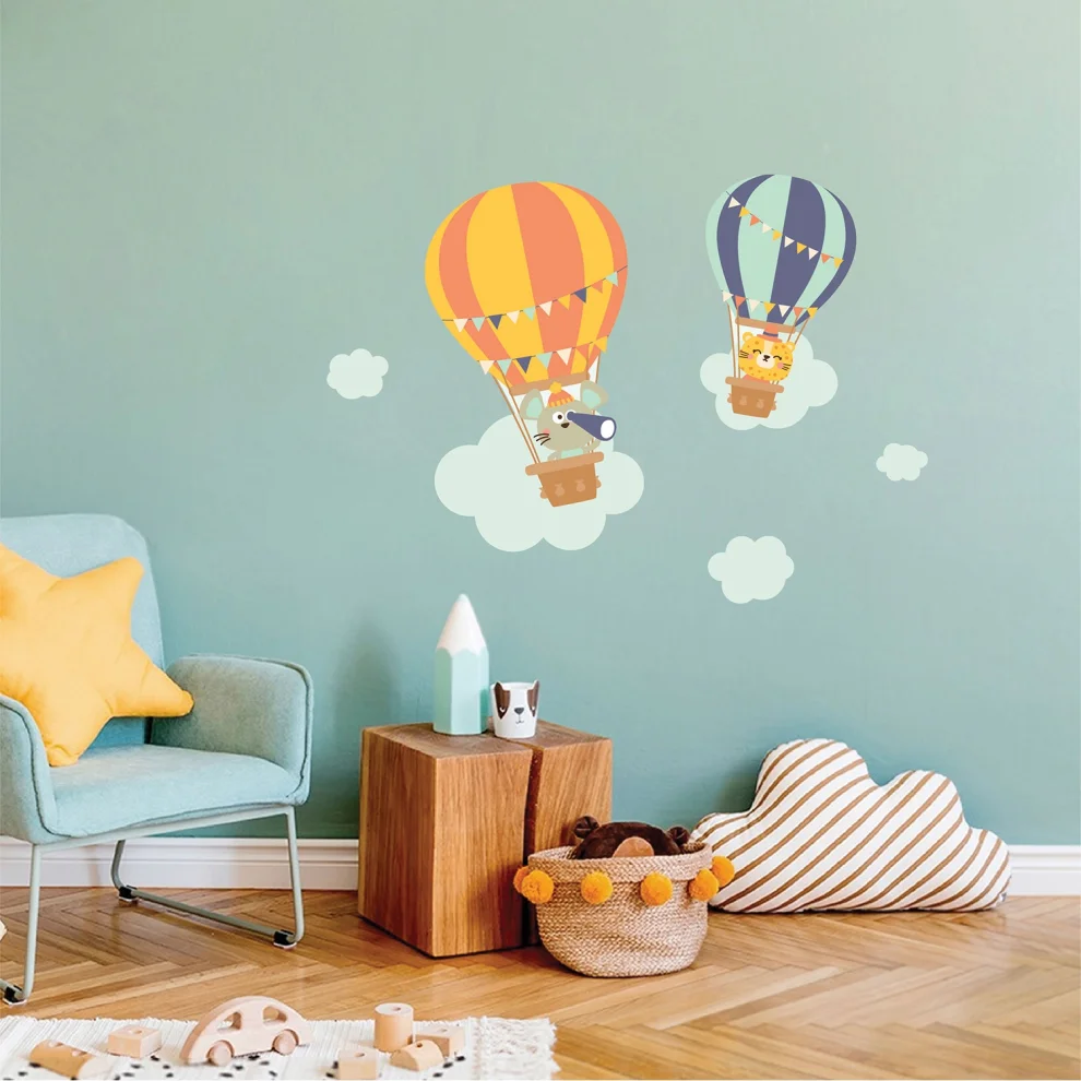Jüppo - Fantastic Ride On A Hot Air Balloon Wall Sticker