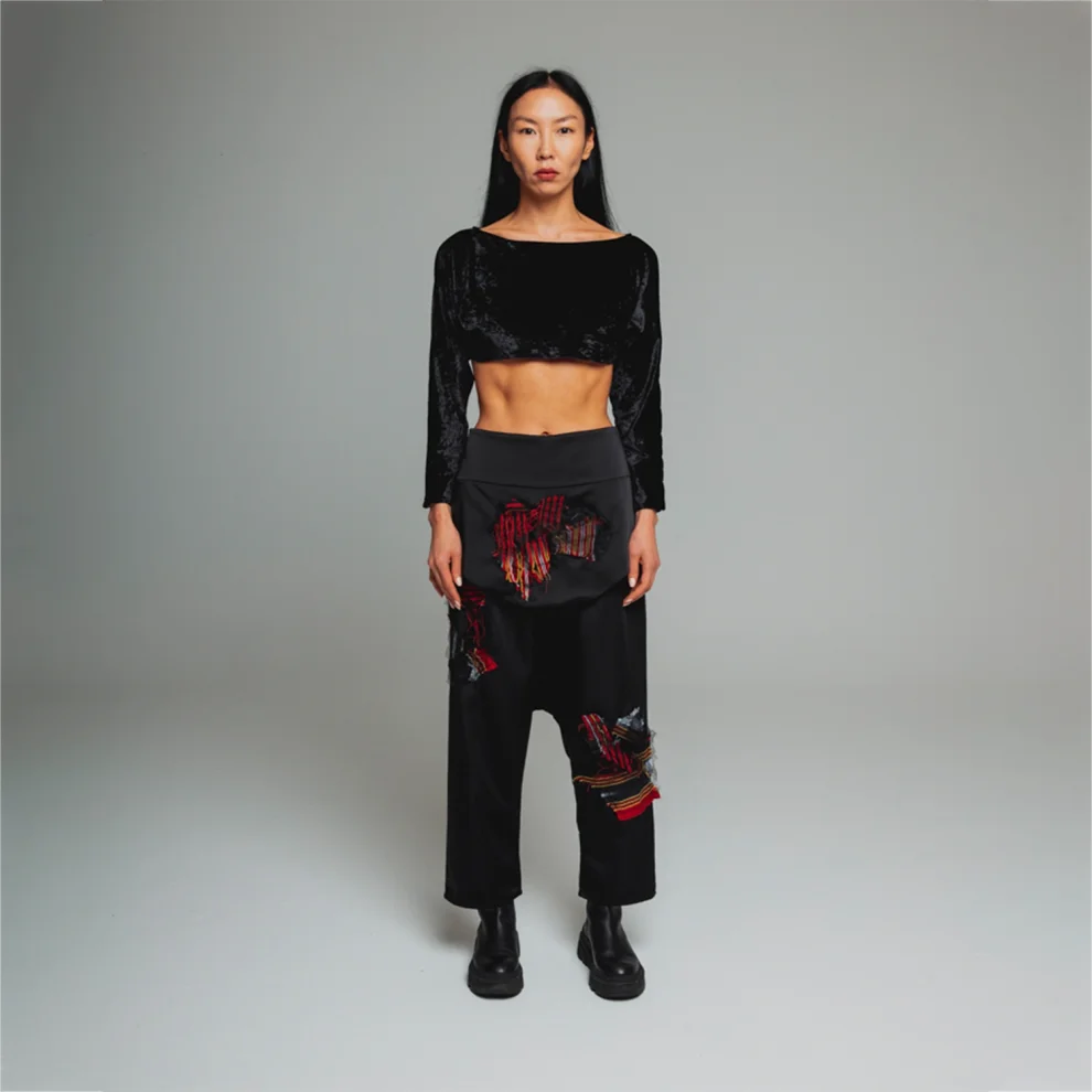 Helin Aydogan - Mesh Velvet Crop Top