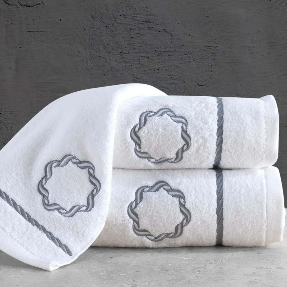 DK Store - Lonbardia 3 Pieces Towel Set