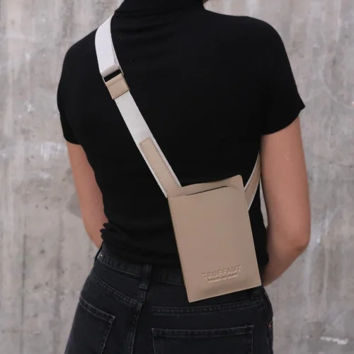 Truffaut - Midge Phone Bag And Cardholder