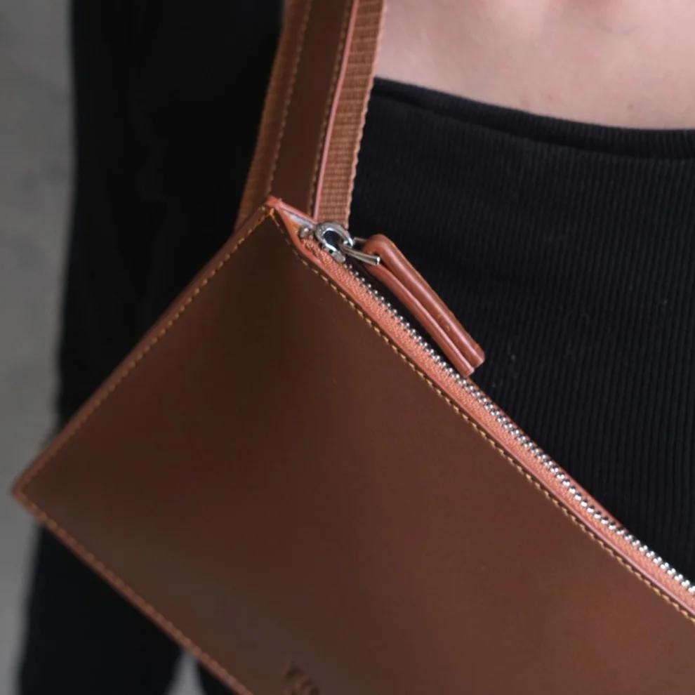 Truffaut - Pan Cross-body Bag