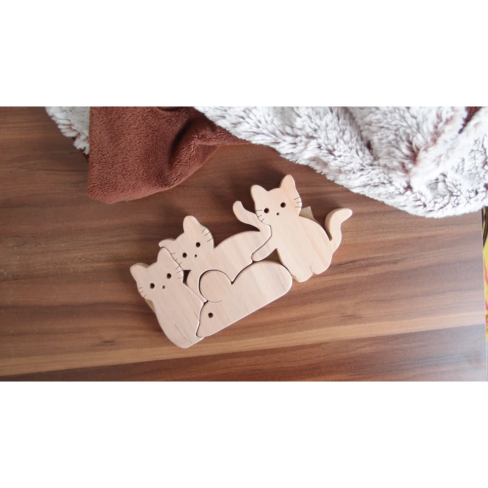 Oyuncu Kunduz Oyuncak - Cat Family With Mouse Puzzle
