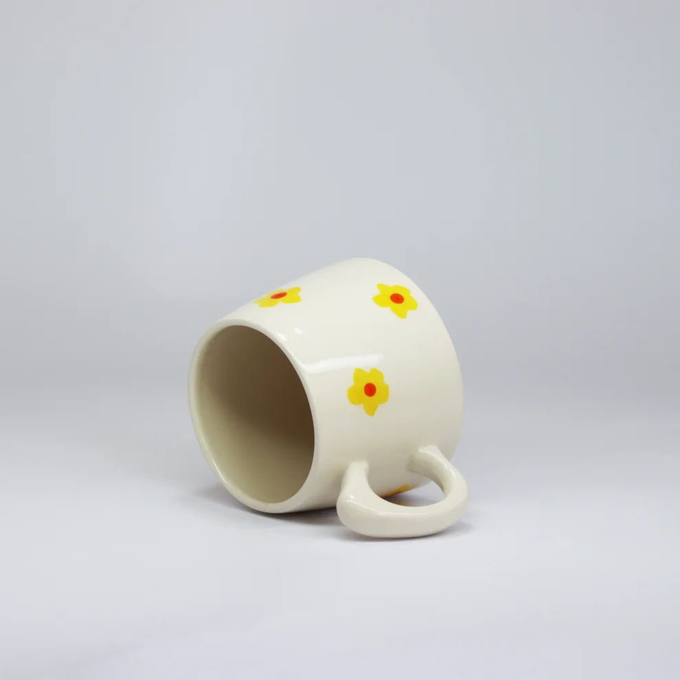 Svila Ceramic - Splash Daisy Mug